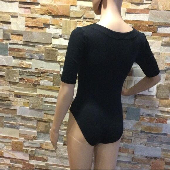 WOLFORD Black Opaque Natural Bahamas Short Sleeve Bodysuit - Picture 5 of 9